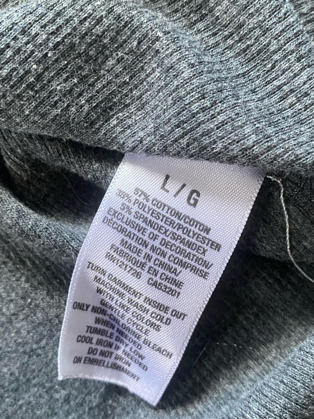 Y2k Aeropostale Grey Longsleeve Henley with Pink & White Lettering - Picture 5 of 5
